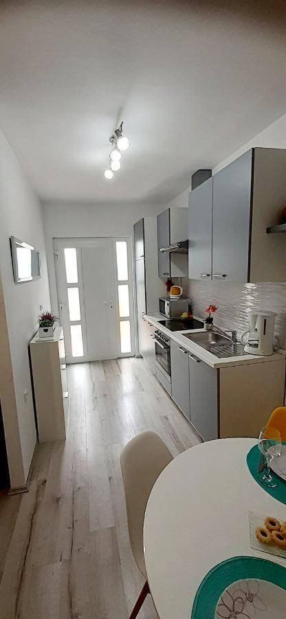 Kavran Lennida Studio Apartman With Free Parking מראה חיצוני תמונה