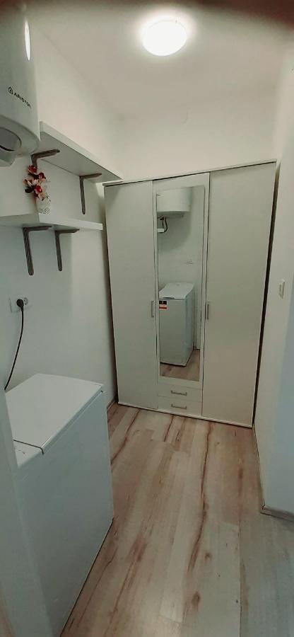 Kavran Lennida Studio Apartman With Free Parking מראה חיצוני תמונה