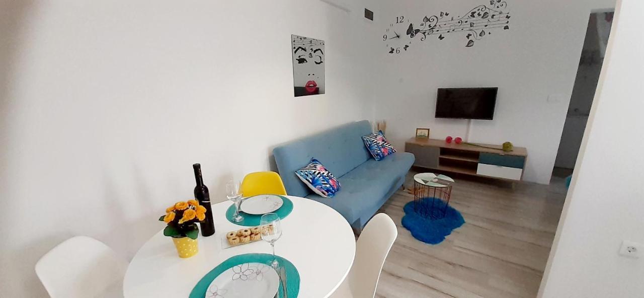 Kavran Lennida Studio Apartman With Free Parking מראה חיצוני תמונה