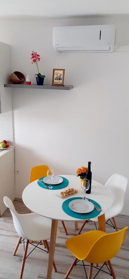 Kavran Lennida Studio Apartman With Free Parking מראה חיצוני תמונה